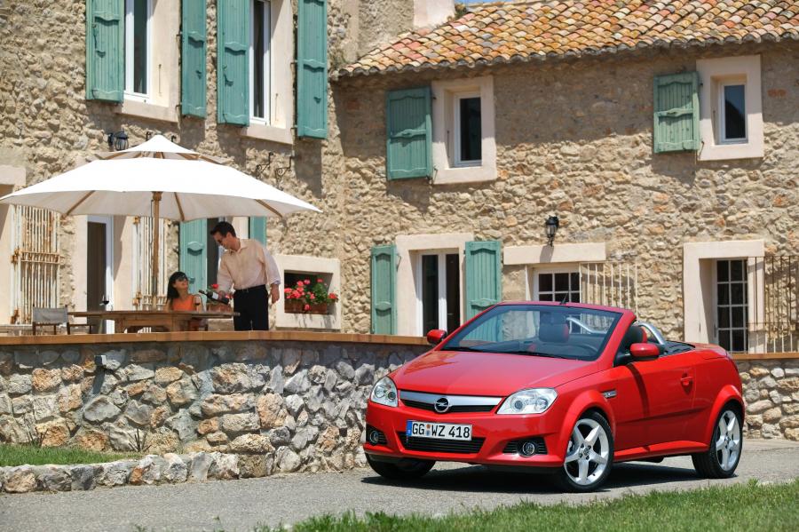  Opel Tigra Twin Top 2004 года  (фото 50 из 142)